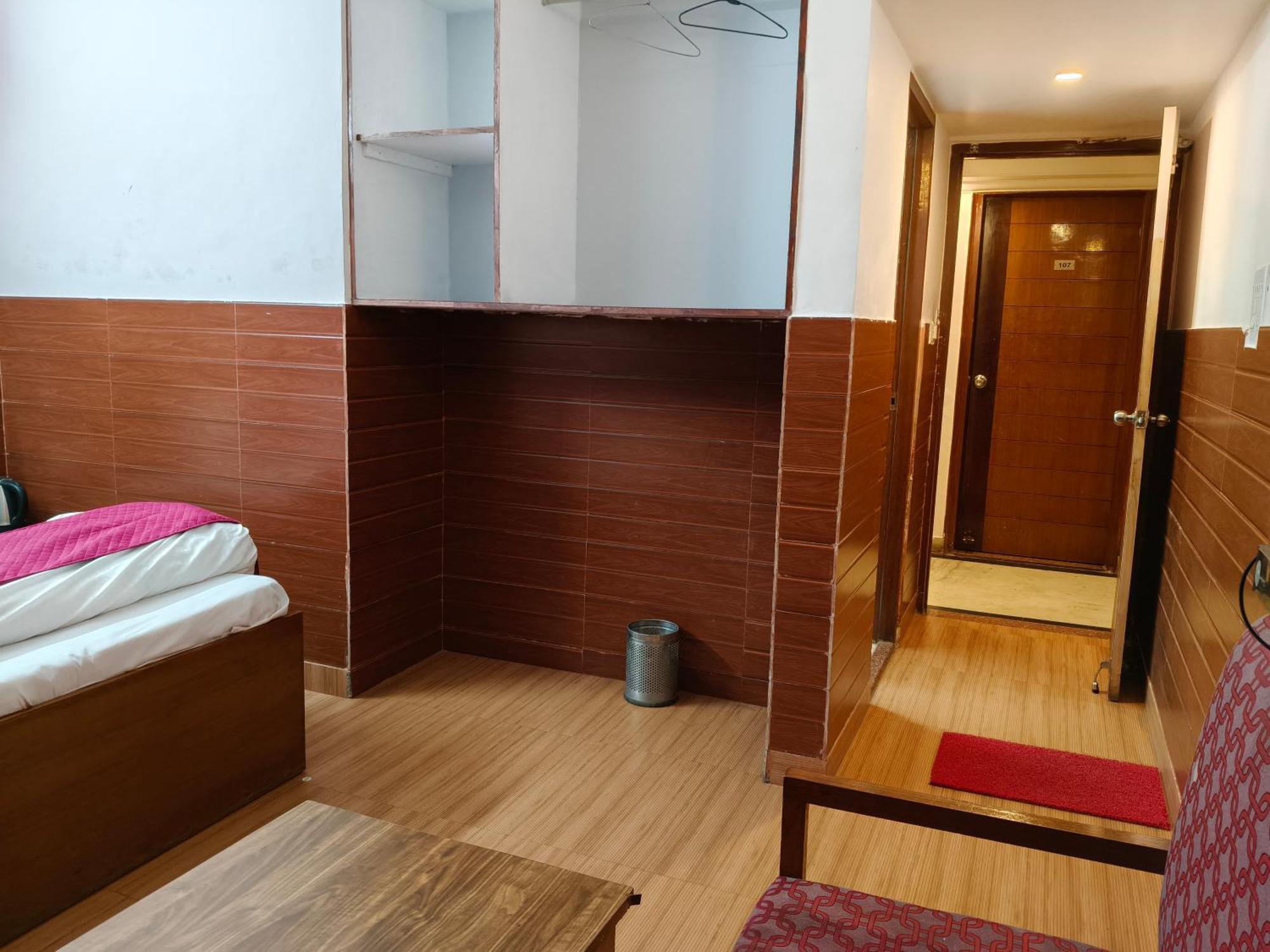 Hotel Kailash Residency Dehradun Eksteriør bilde