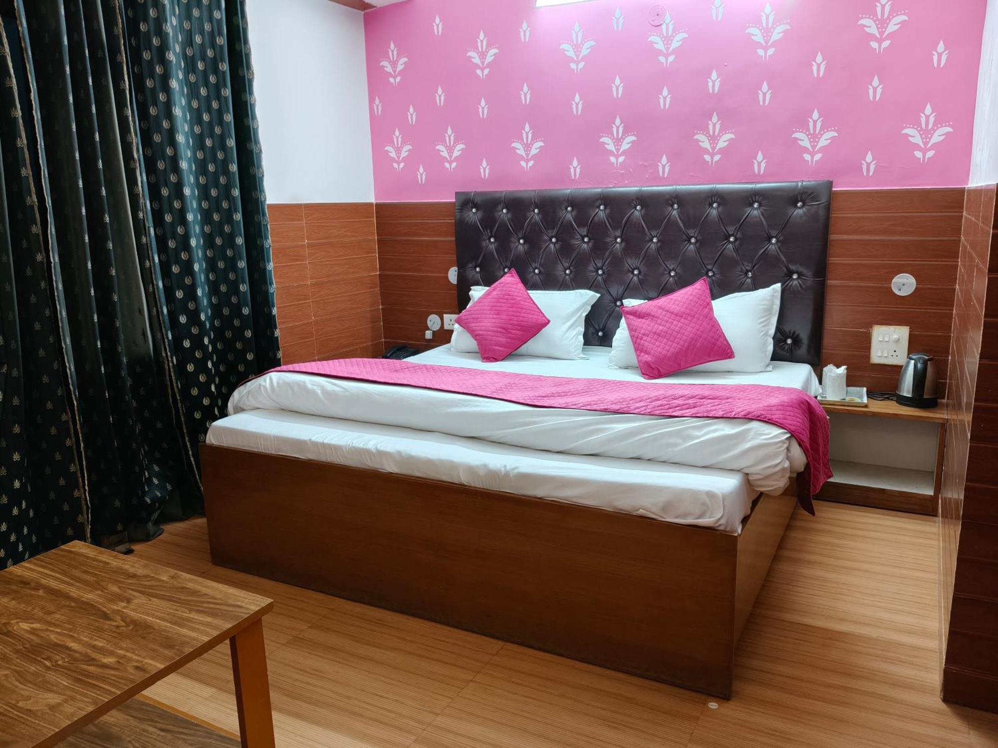 Hotel Kailash Residency Dehradun Eksteriør bilde