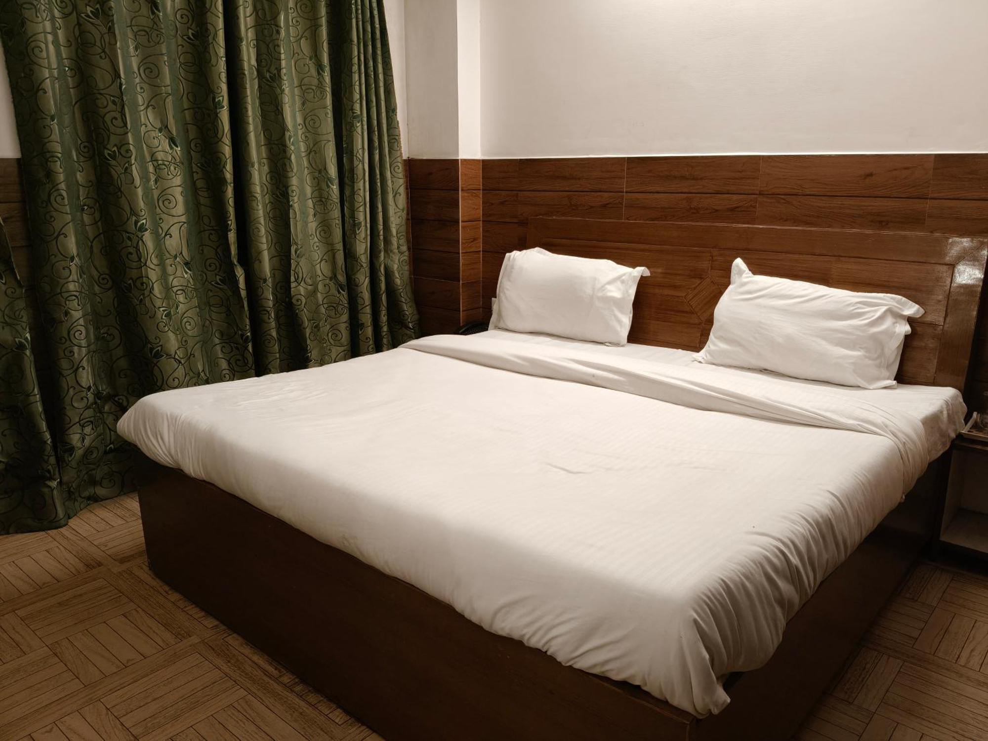 Hotel Kailash Residency Dehradun Eksteriør bilde